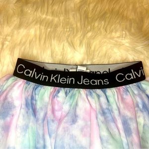 Toddler girl size 3T Calvin Klein tutu in excellent condition